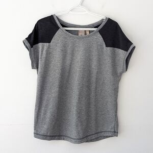 Indygena (Canadian Brand) Women's Oversized Tshirt ~ Size Small